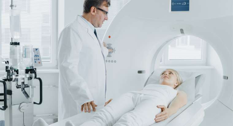MRT Wirbelsäule – Magnetresonanztomographie